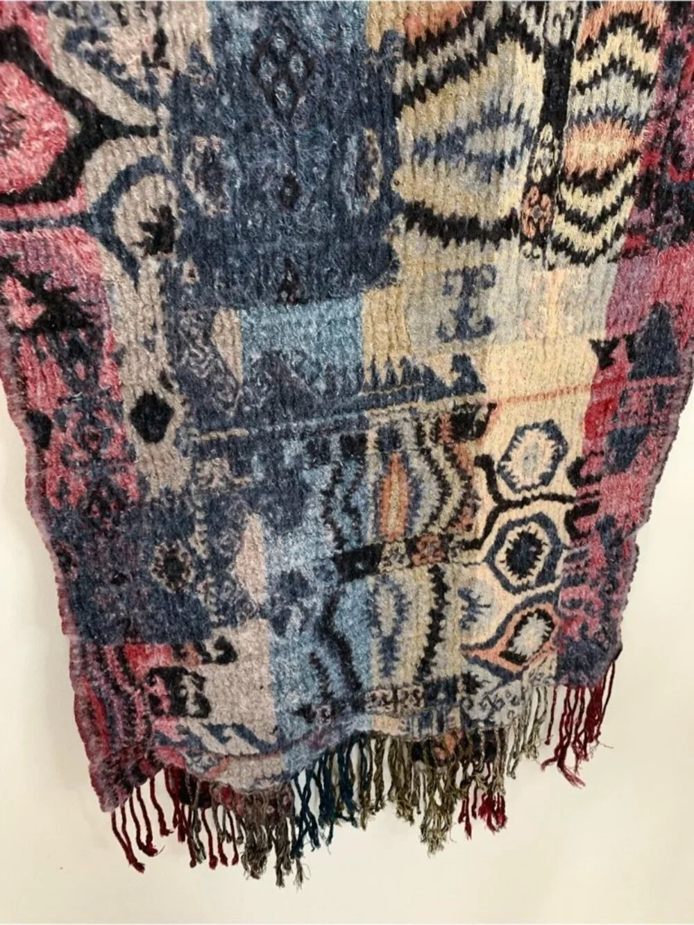 Aritzia colourful scarf